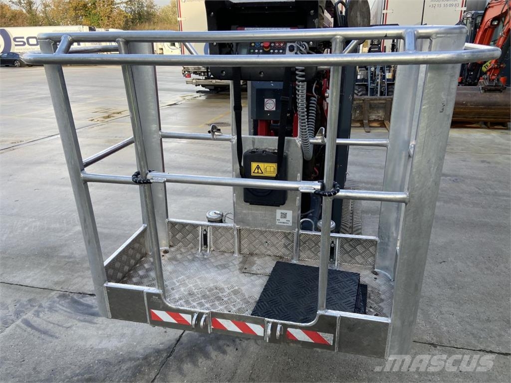 Hinowa Lightlift 15.70 IIIS (3832) Gelenkteleskoparbeitsbühnen