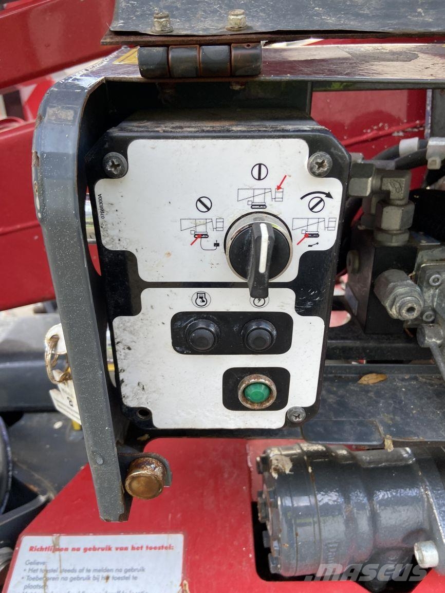 Hinowa Lightlift 15.70 IIIS (3832) Gelenkteleskoparbeitsbühnen