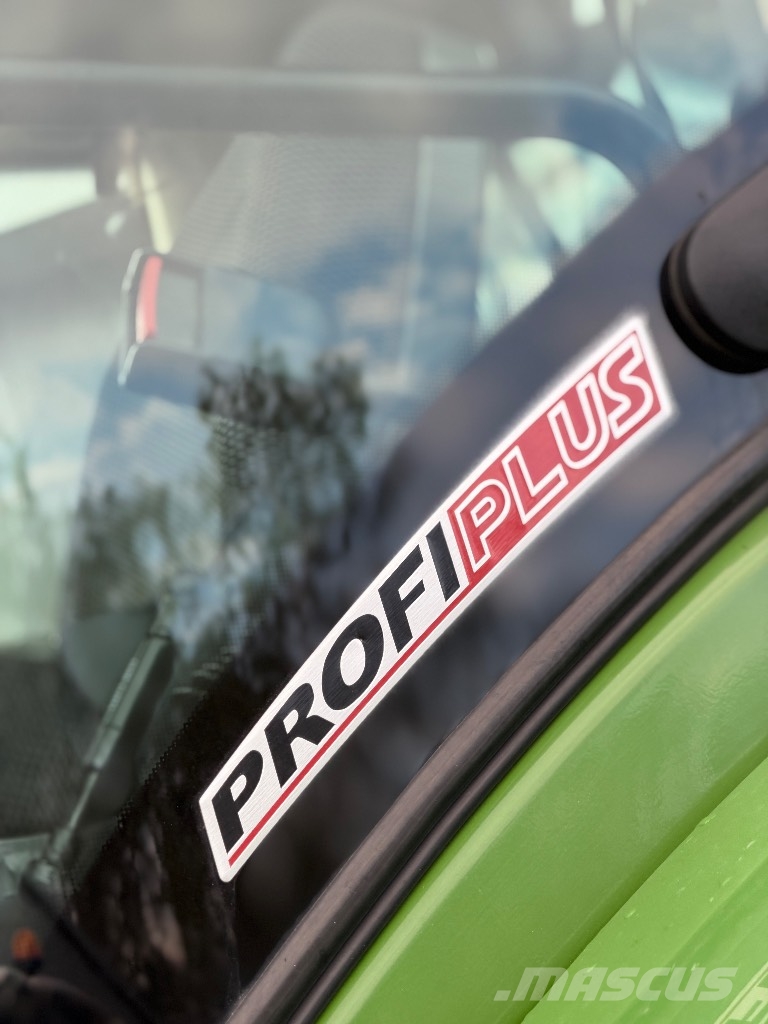 Fendt 828 S4 Profi Plus Tractoren