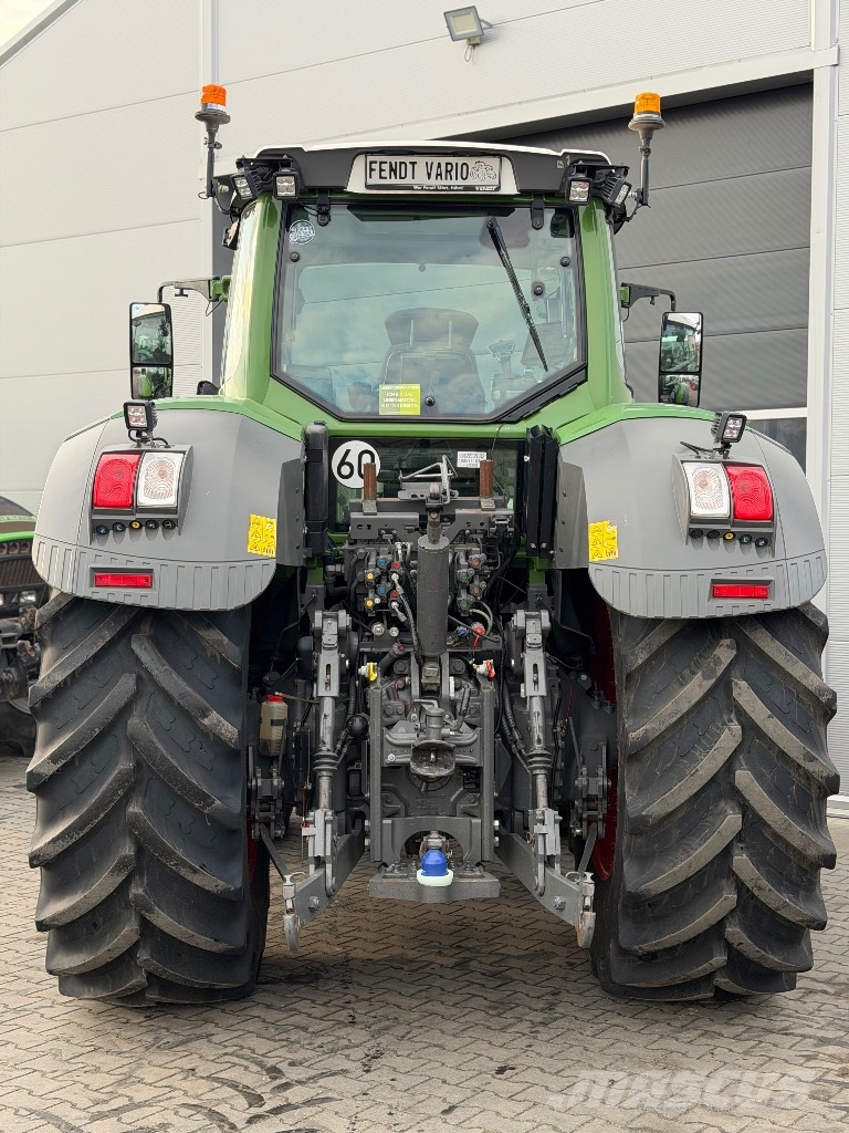 Fendt 828 S4 Profi Plus Tractoren
