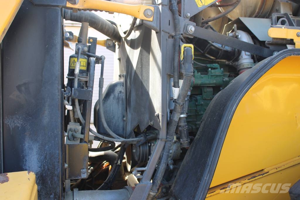 Volvo L 110 H لوادر بعجل