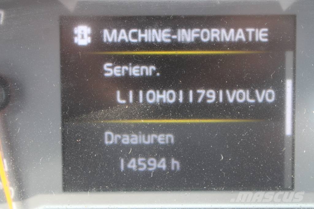 Volvo L 110 H لوادر بعجل