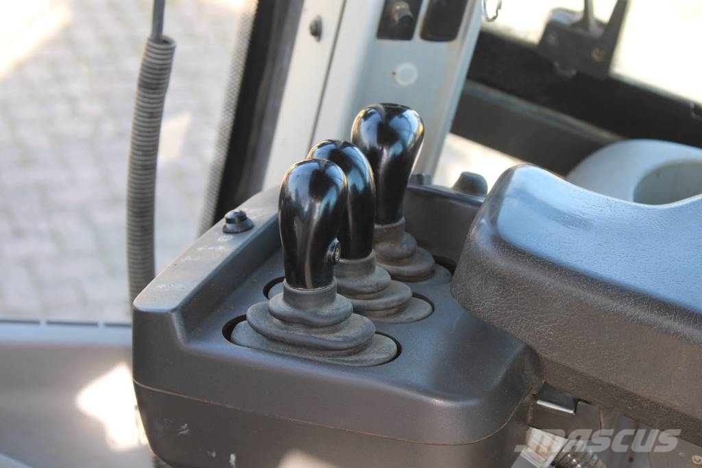 Volvo L 110 H لوادر بعجل