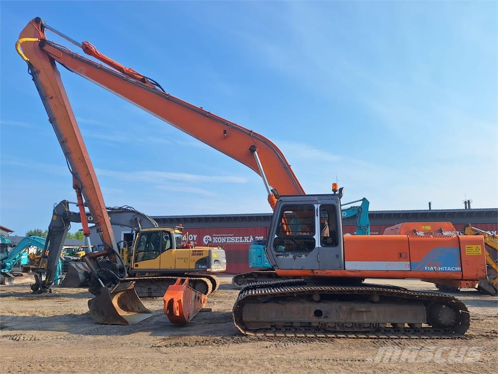 Fiat-Hitachi FH330LC-3 PITKÄ PUOMI Rupsgraafmachines