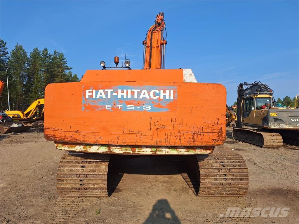 Fiat-Hitachi FH330LC-3 PITKÄ PUOMI Rupsgraafmachines