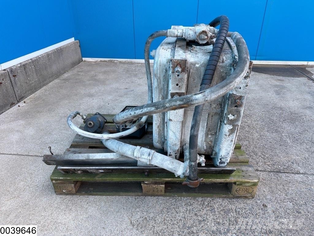 Hyva Tank, pump, hoses, control valve Hidráulica