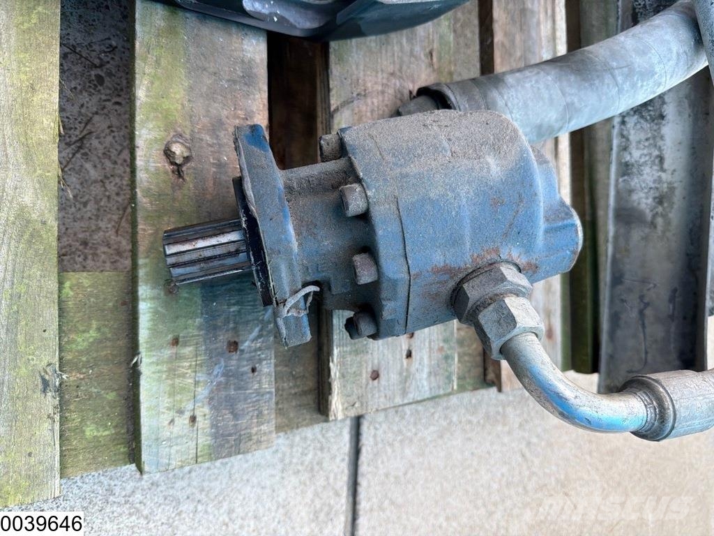 Hyva Tank, pump, hoses, control valve Hidráulica