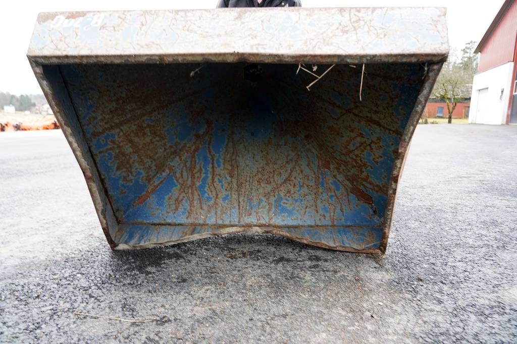 SPARA 20% - BOGBALLE B700 GÖDSELSPRIDARE Trosilniki mineralnega gnojila