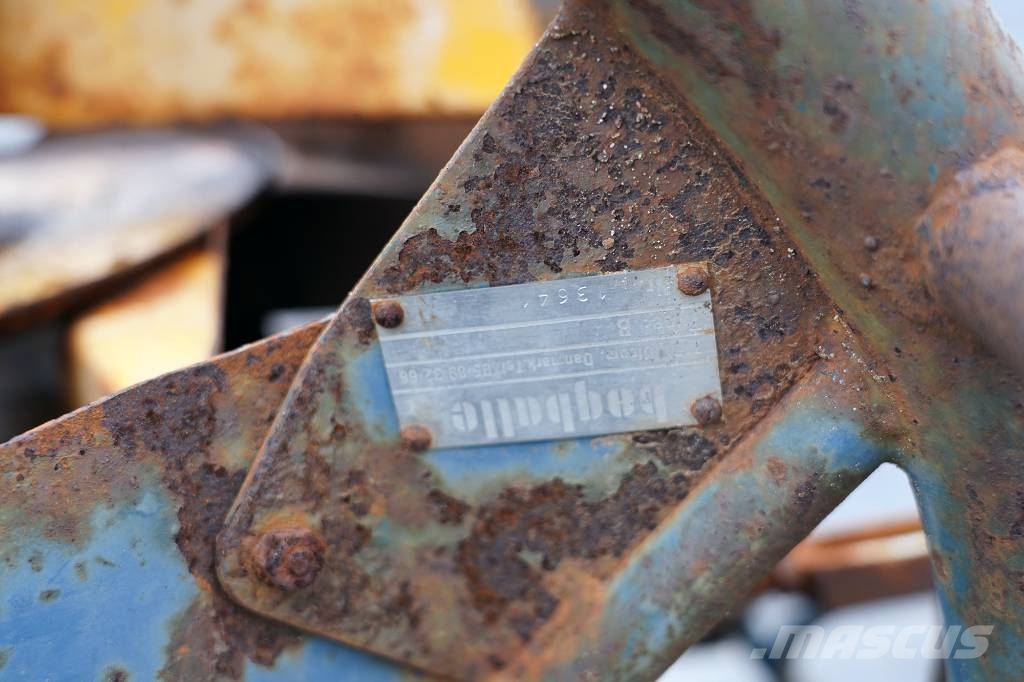 SPARA 20% - BOGBALLE B700 GÖDSELSPRIDARE Trosilniki mineralnega gnojila
