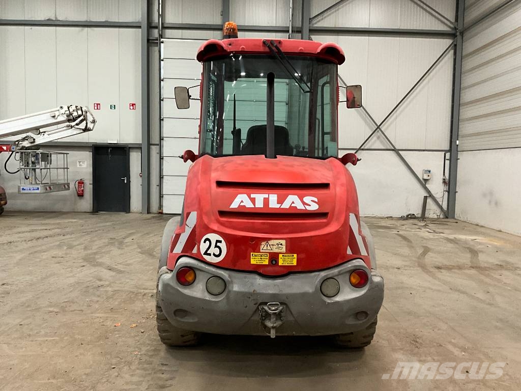 Atlas 65 Iekrāvēji uz riteņiem