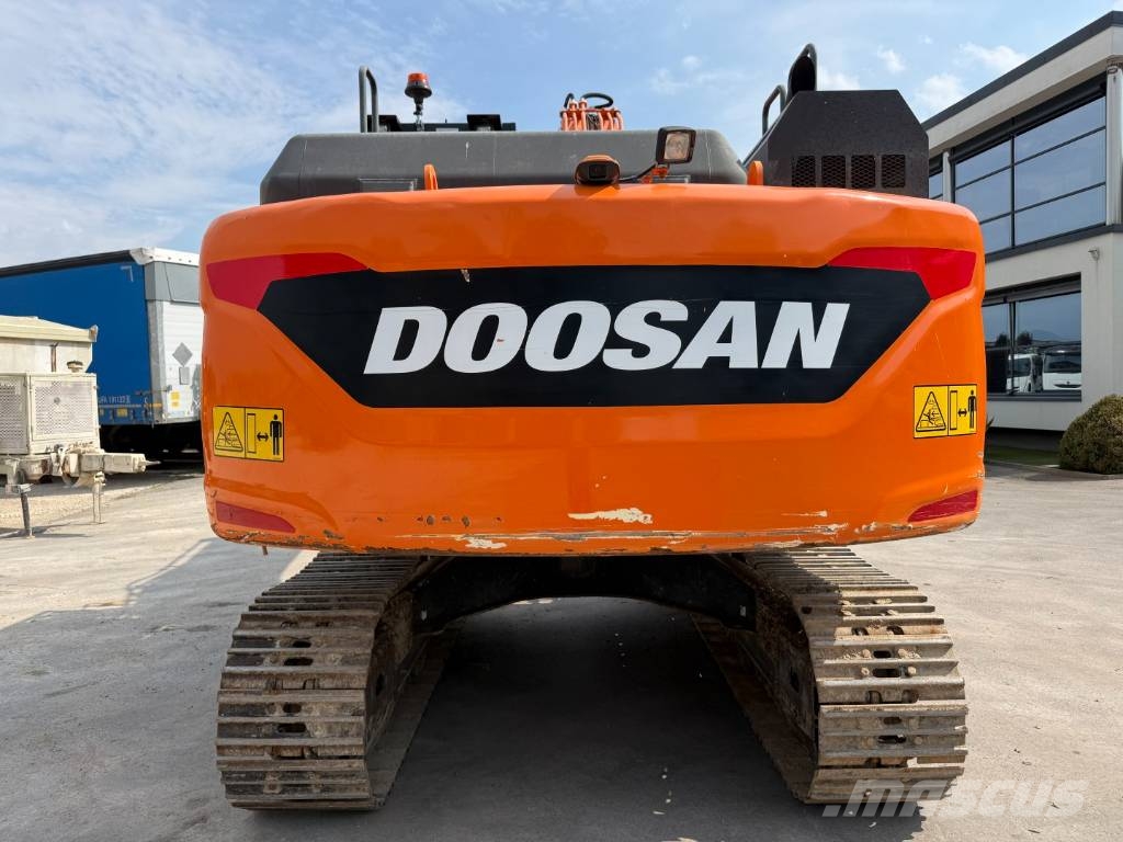 Doosan DX235 NLC-5 Roomikekskavaatorid
