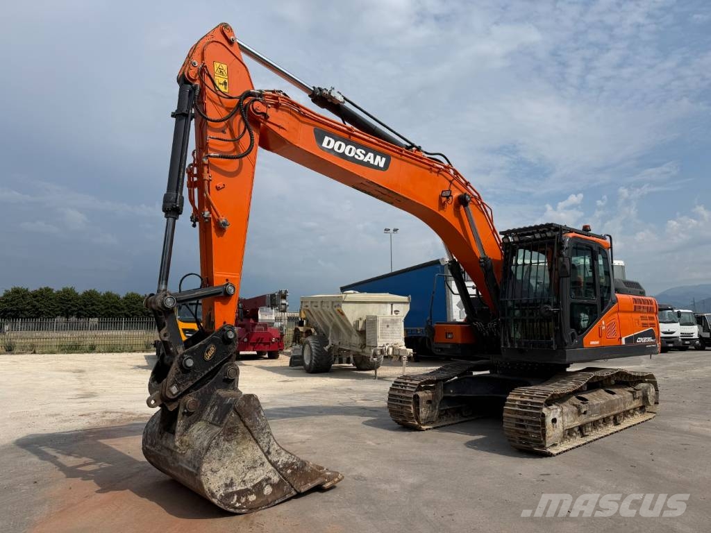 Doosan DX235 NLC-5 Roomikekskavaatorid