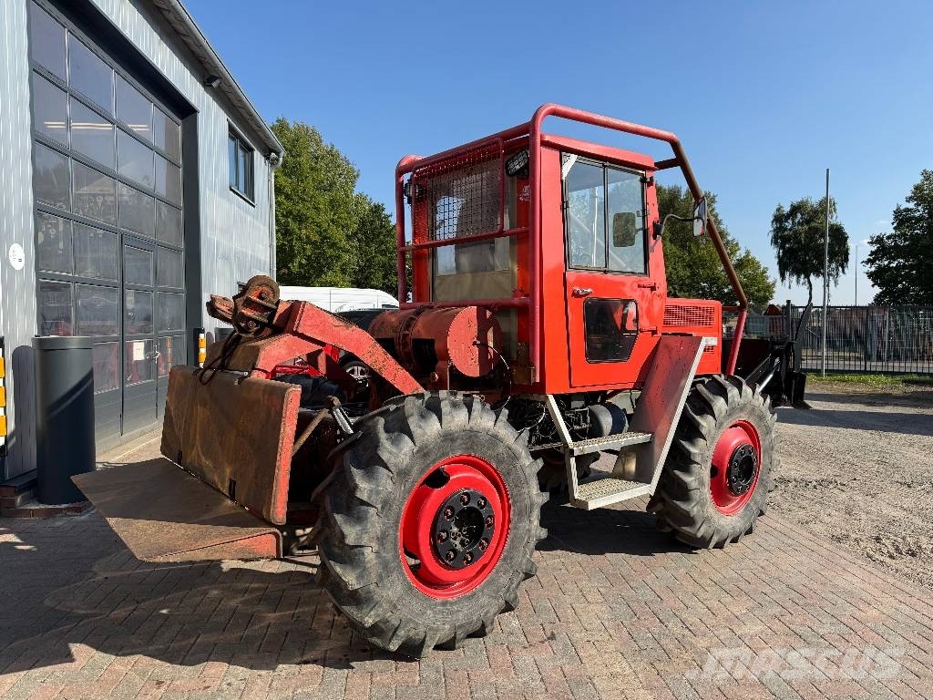 Mercedes-Benz MB Trac 800 曳引機