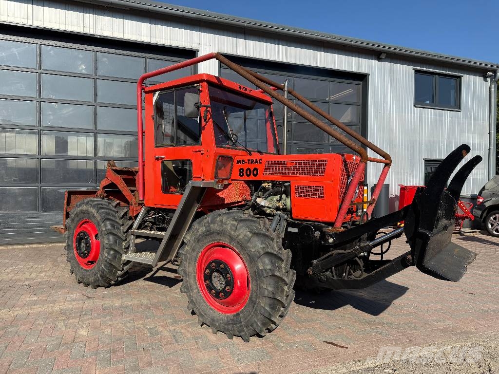 Mercedes-Benz MB Trac 800 曳引機