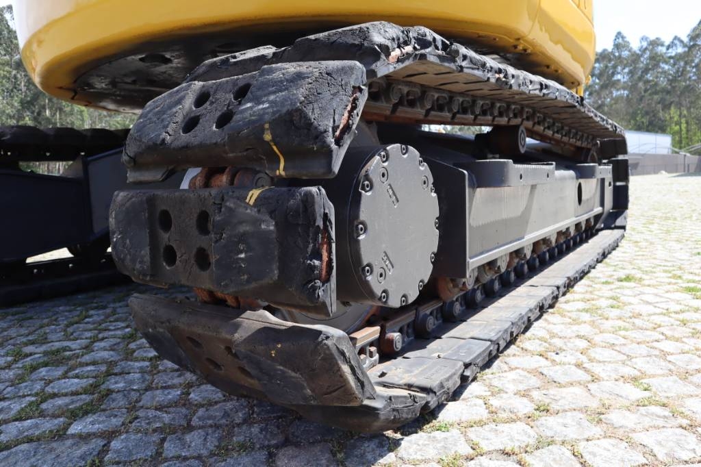 Komatsu PC138US-8 Bageri guseničari