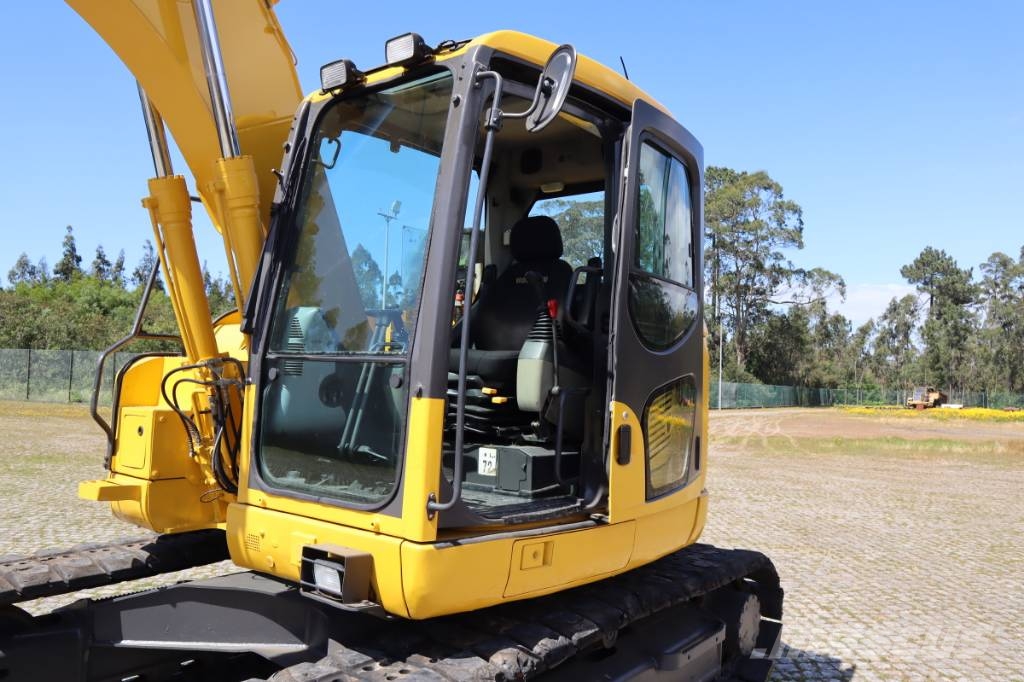 Komatsu PC138US-8 Bageri guseničari