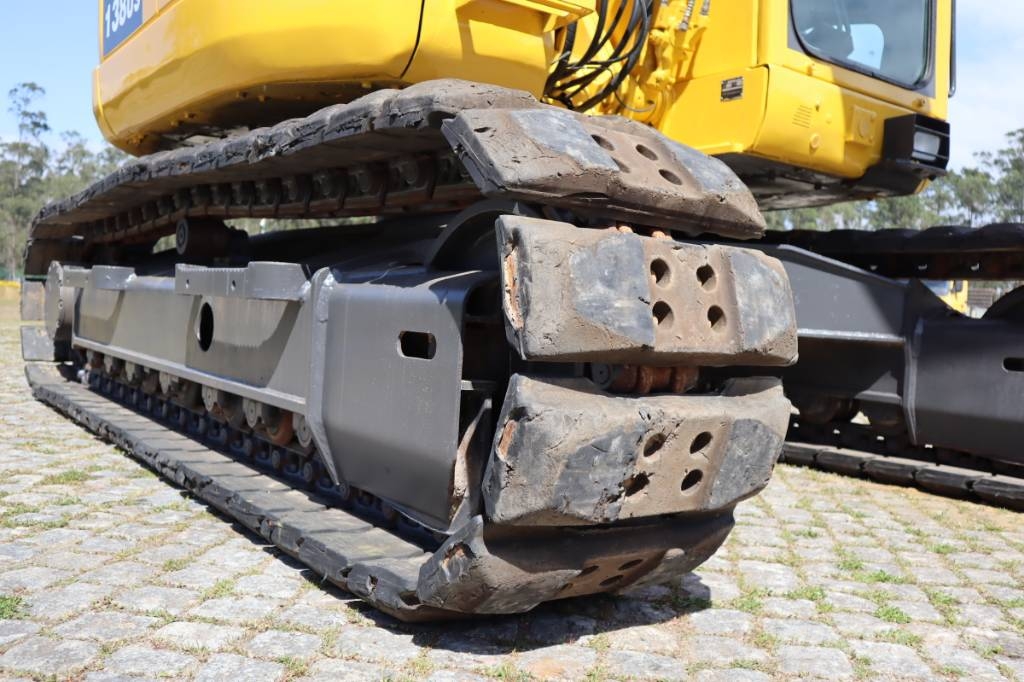 Komatsu PC138US-8 Bageri guseničari