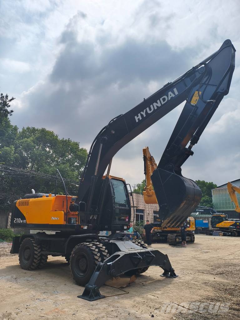 Hyundai 210W-9T Mobilbagger