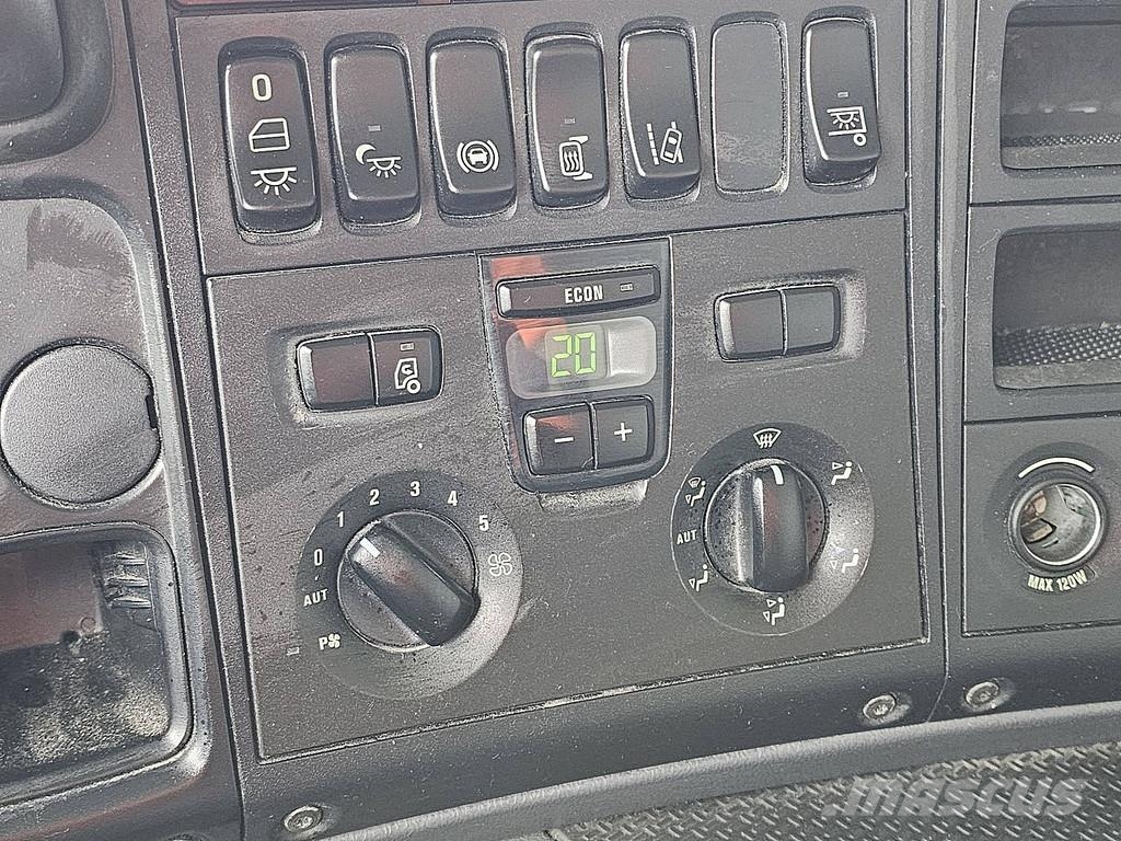 Scania P250 LAMBERET FRIGO LIFT Kylmä-/Lämpökori kuorma-autot