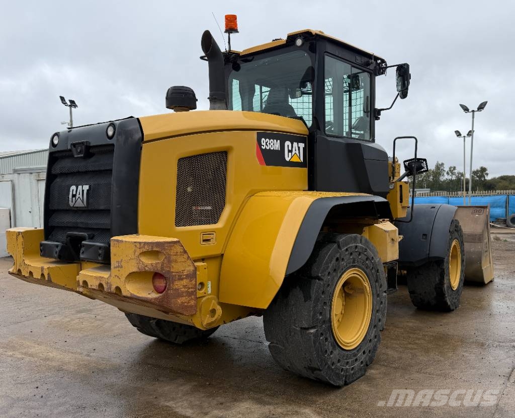 CAT 938 Kolesni nakladalci