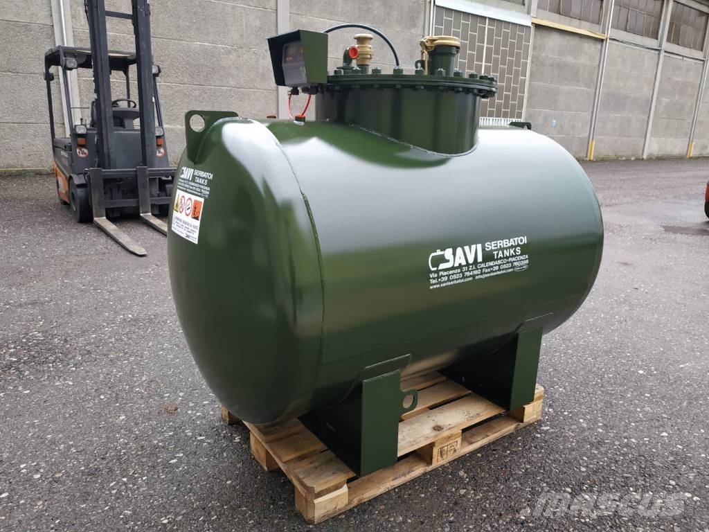 Savi Serbatoi UNI EN 12285-2 stoccaggio diesel doppia parete. Brandstof-en toegevoegde tanks