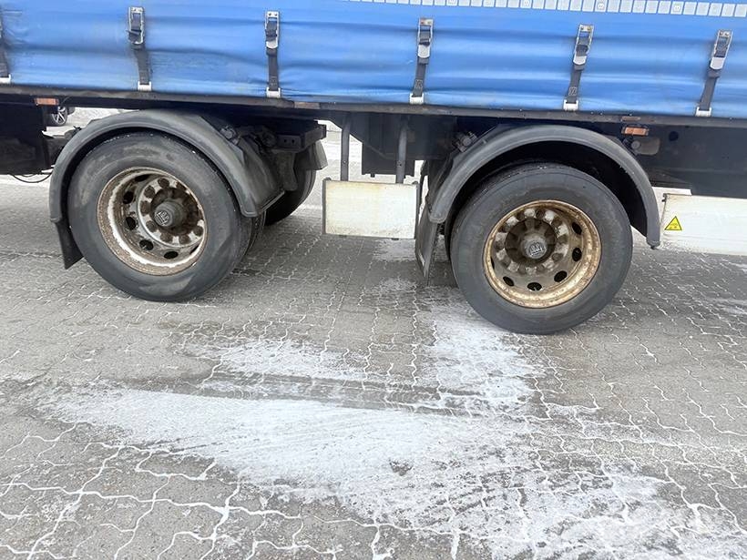 Kronen 2 axle Curtainsider / Planenauflieger Poluprikolice sa ciradom