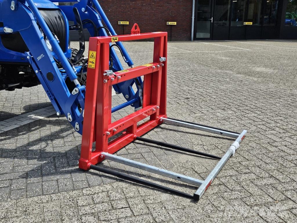 New Holland Boomer 55 HST met voorlader en Kemp balenprikker Kompakttraktorid