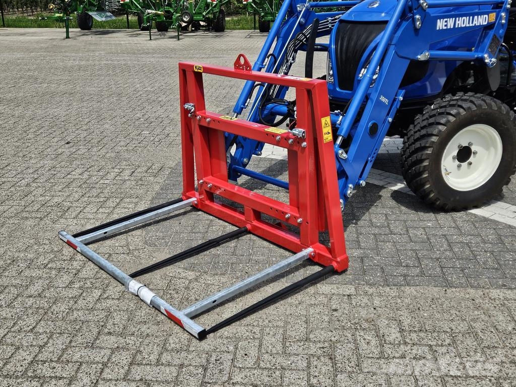 New Holland Boomer 55 HST met voorlader en Kemp balenprikker Kompakttraktorid