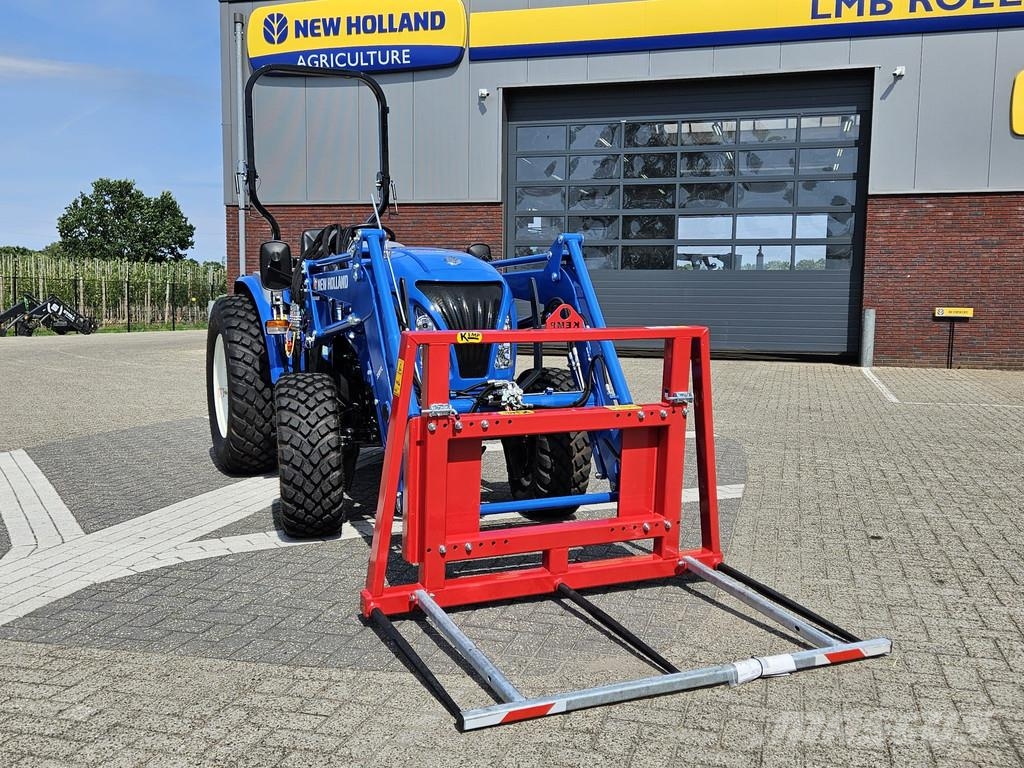 New Holland Boomer 55 HST met voorlader en Kemp balenprikker Kompakttraktorid