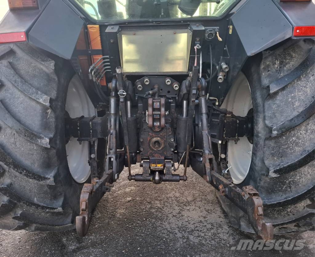 Valtra 8400 Traktoriai