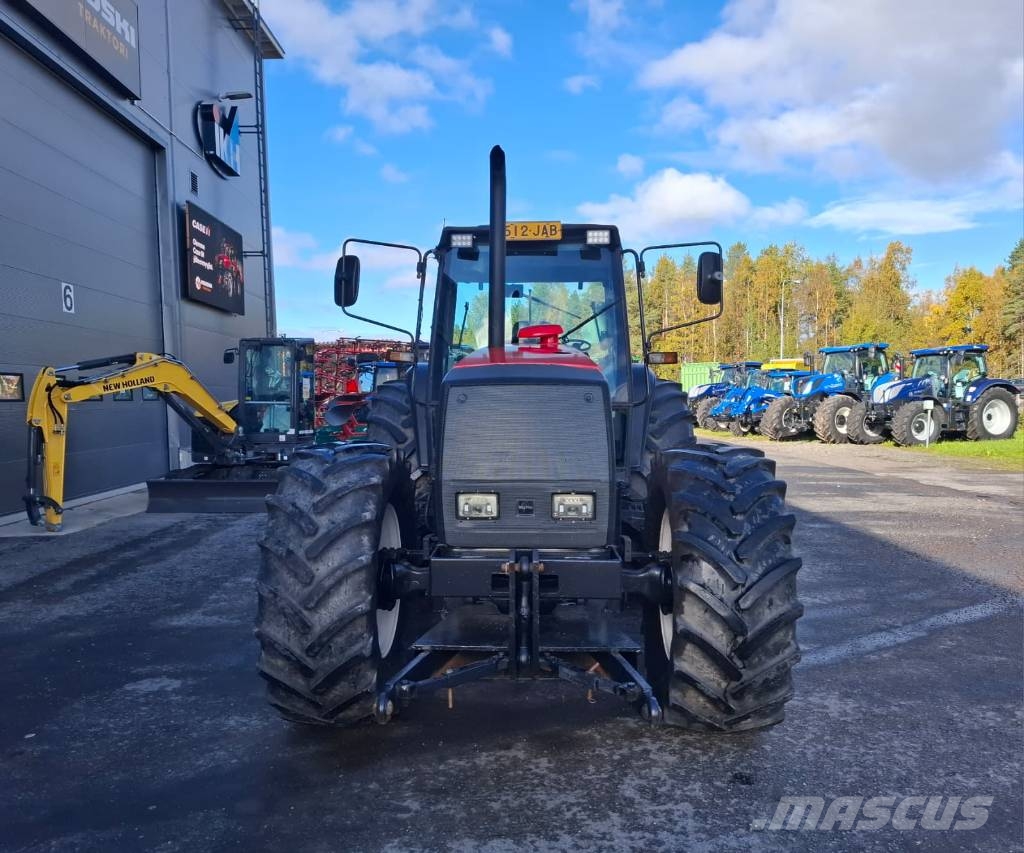 Valtra 8400 Traktoriai