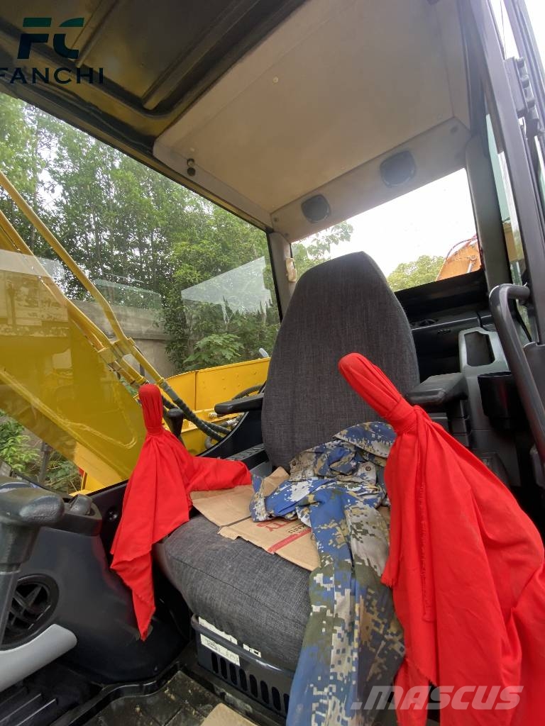 Komatsu PC 70 履带挖掘机