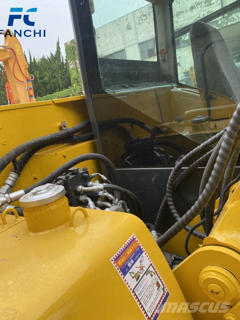 Komatsu PC 70 履带挖掘机
