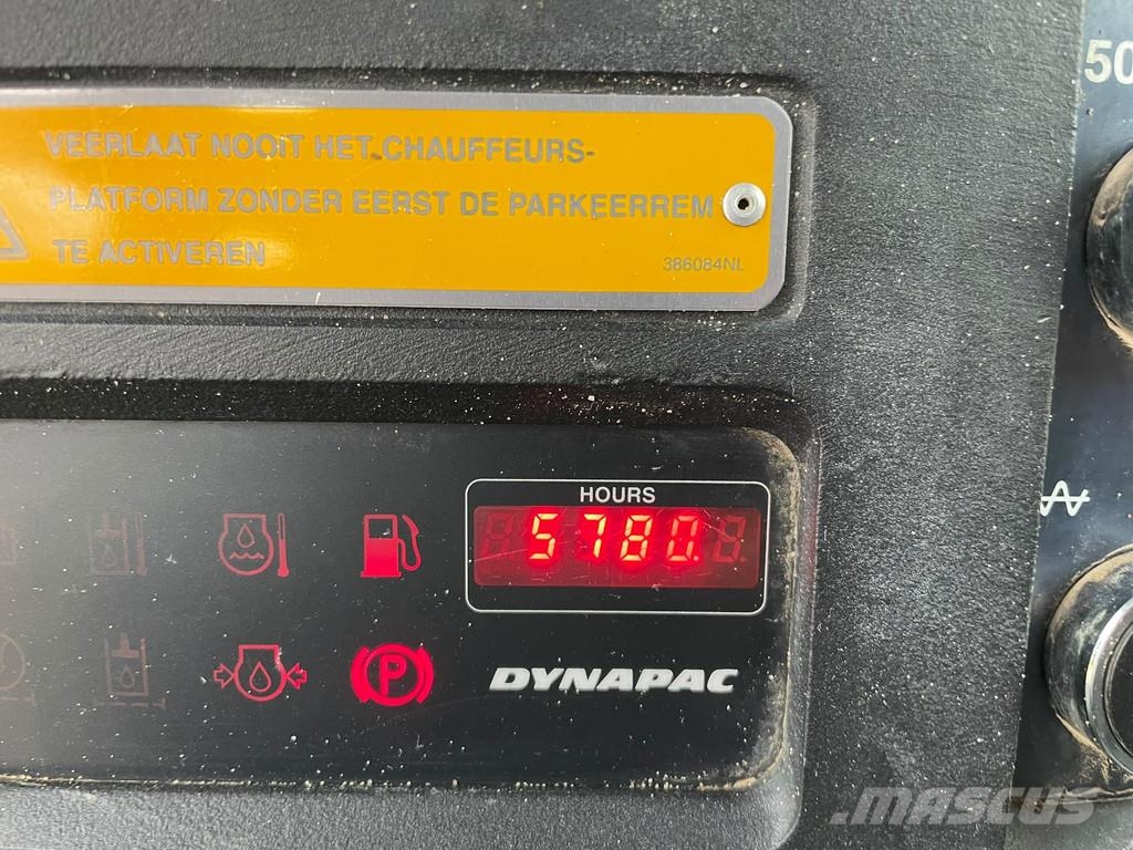 Dynapac CA302D Ühe trumliga rullid