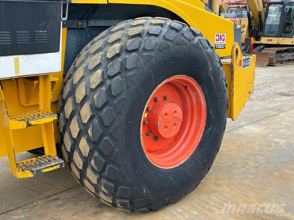Dynapac CA302D Ühe trumliga rullid