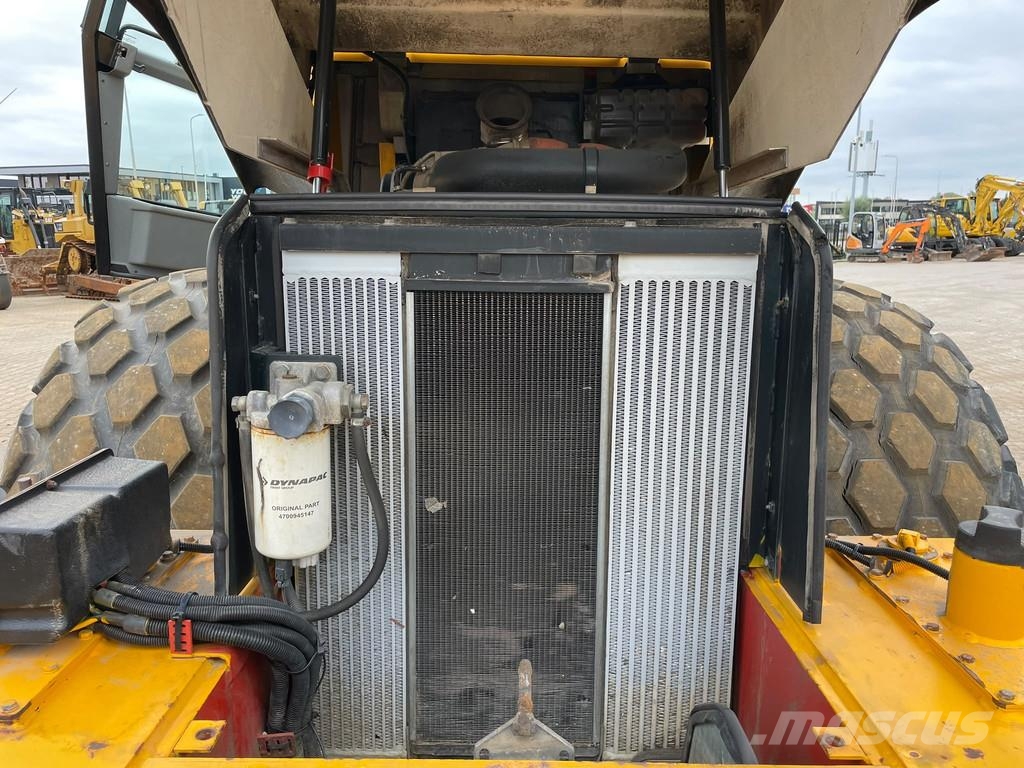 Dynapac CA302D Ühe trumliga rullid