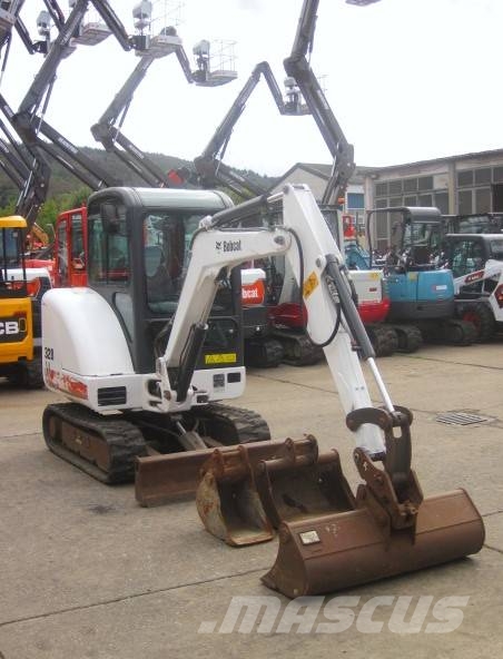 Bobcat 328 G * 3x Löffel * Minigraafmachines < 7t