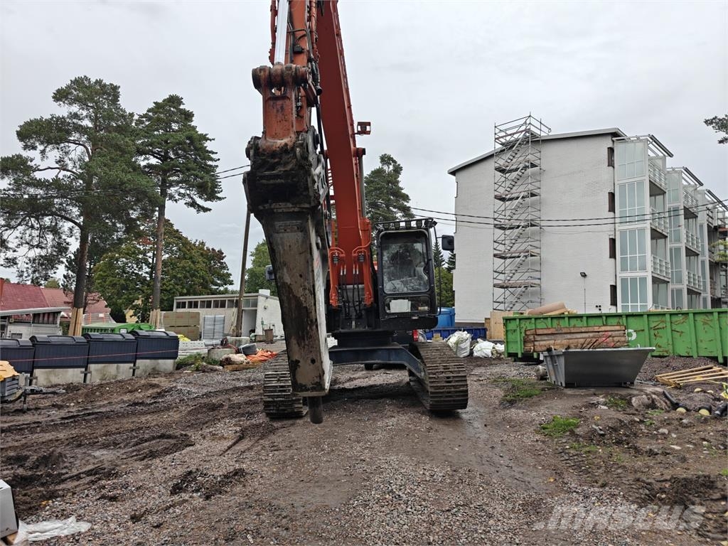 Hitachi ZX 225 USRL-5 Roomikekskavaatorid