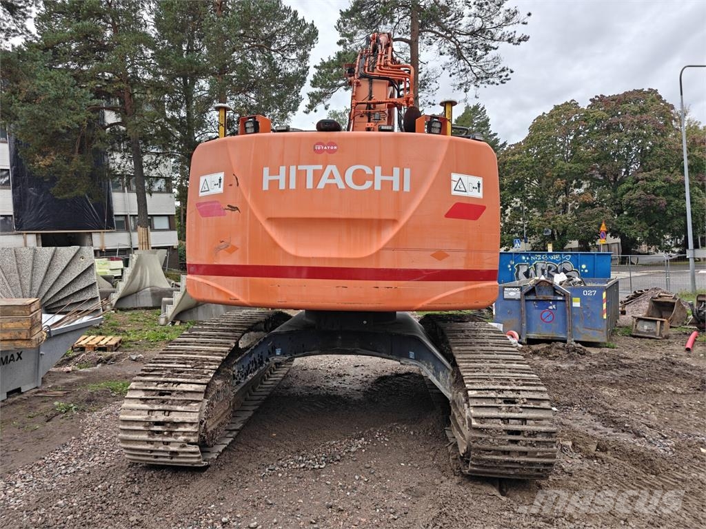 Hitachi ZX 225 USRL-5 Roomikekskavaatorid