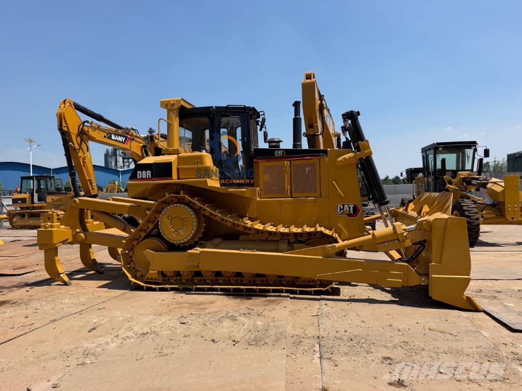 CAT D 8 R ブルドーザー