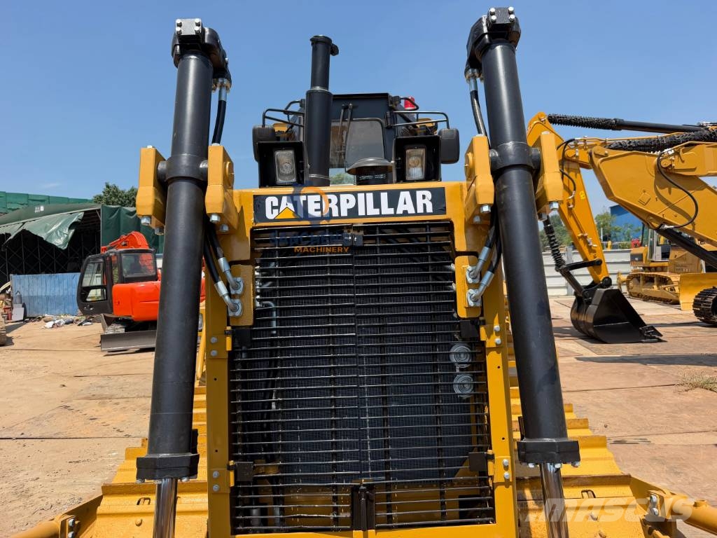 CAT D 8 R ブルドーザー