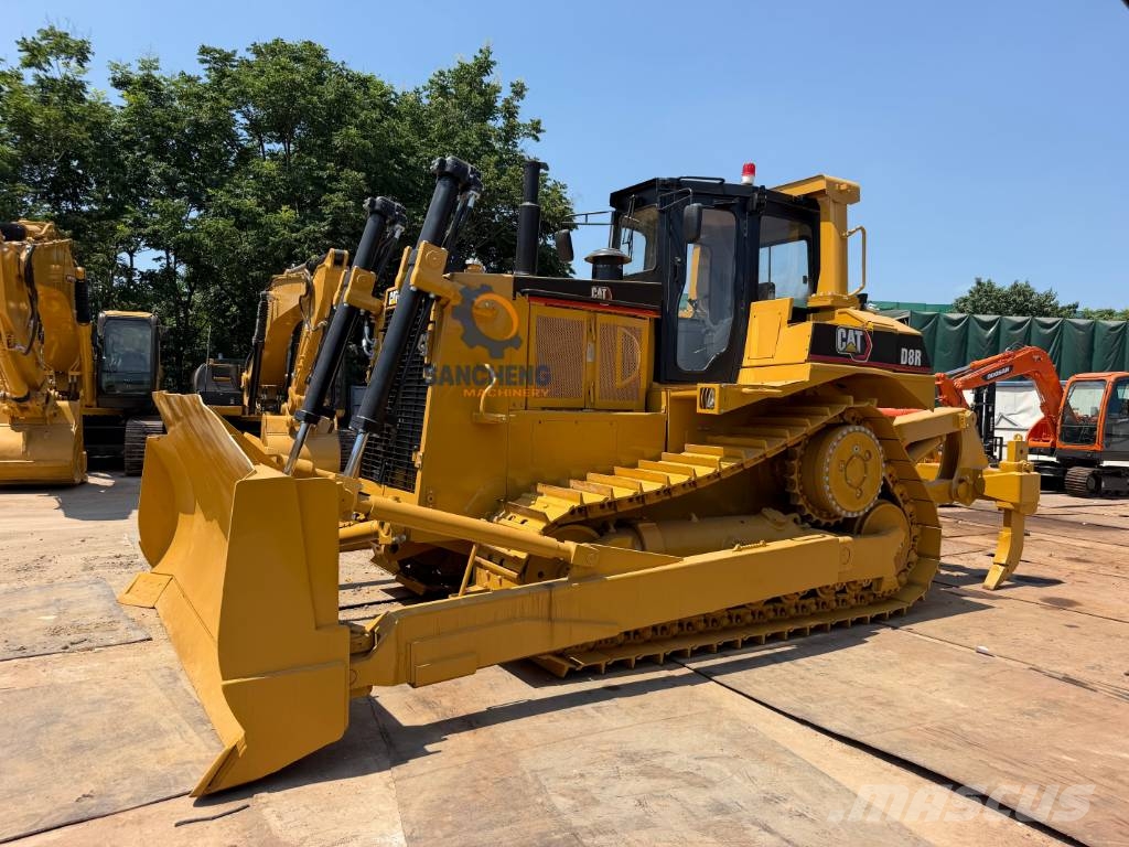 CAT D 8 R ブルドーザー