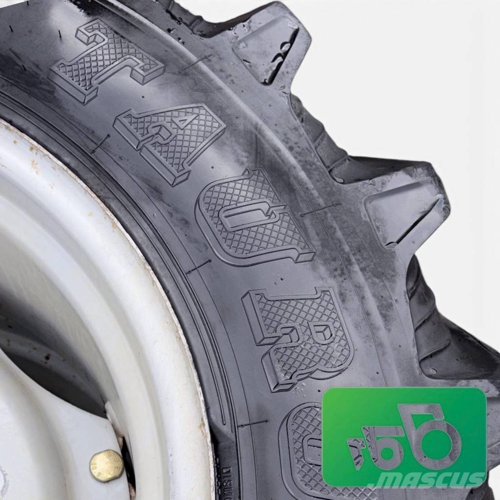 Landini MCCORMICK R24 Wheel, Rim, and Tire 13.6 R24 Ruedas