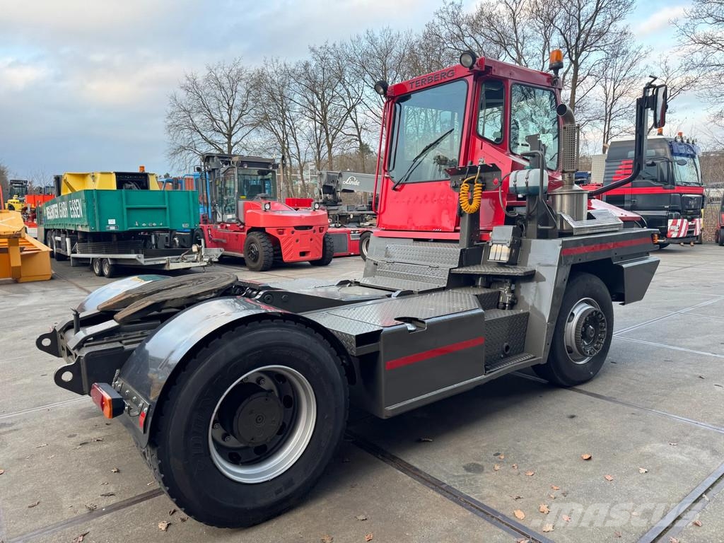 Terberg TT222 Terminālie traktori