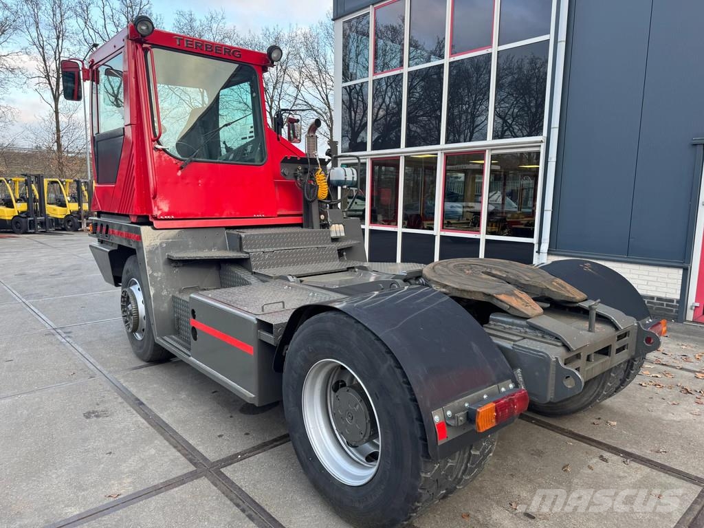 Terberg TT222 Terminālie traktori