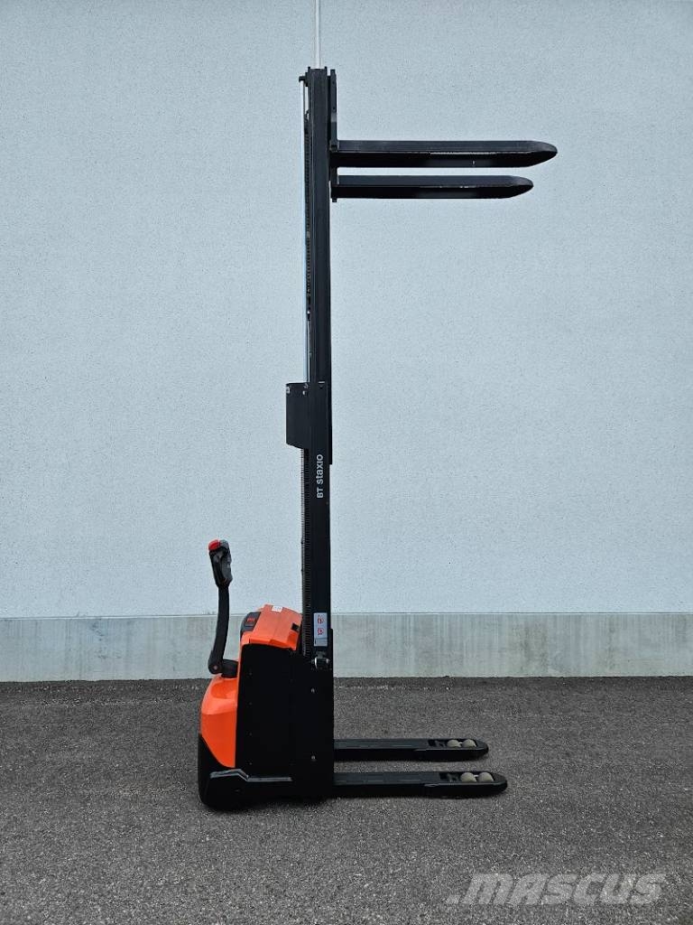 Toyota SWE 120L Pinkkari Deichselstapler