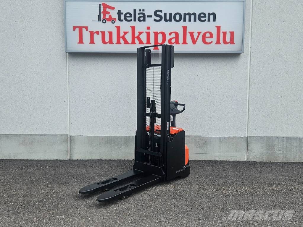 Toyota SWE 120L Pinkkari Deichselstapler