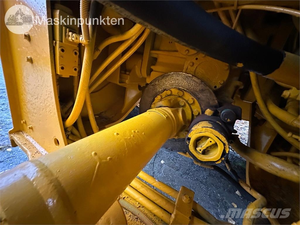 Volvo L70F Riteņu buldozeri