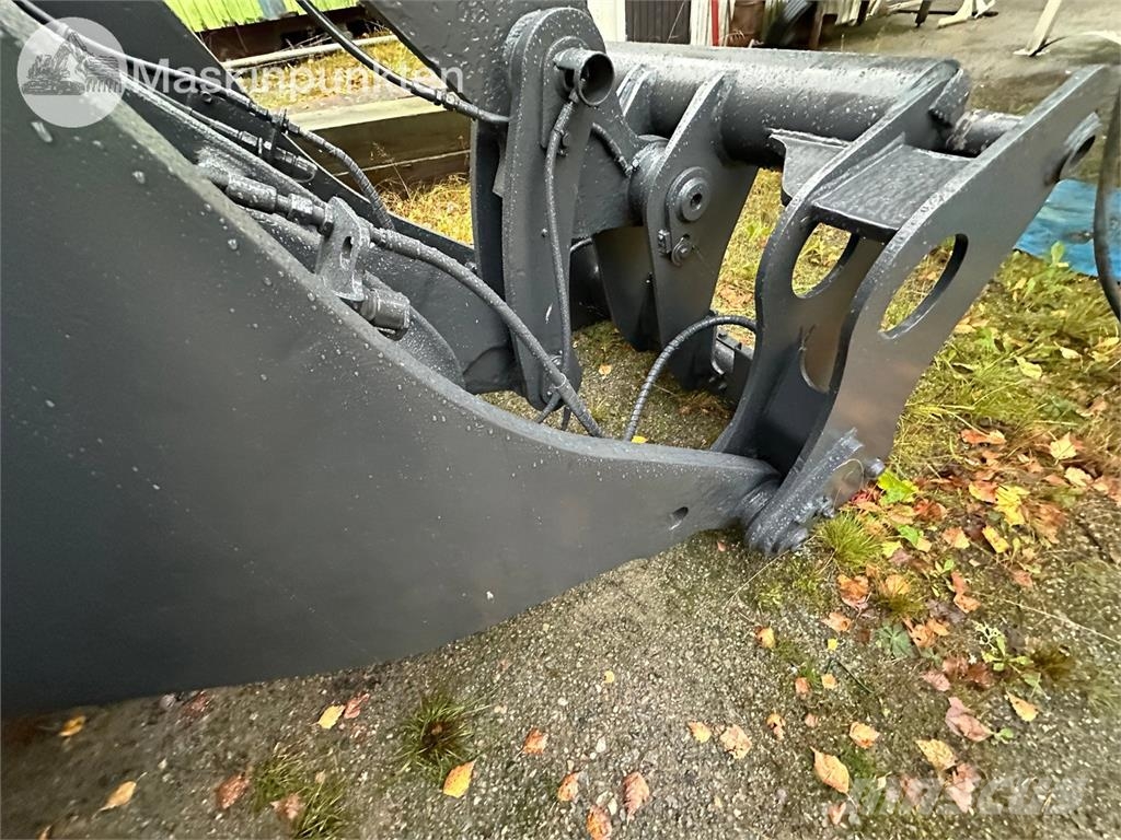 Volvo L70F Riteņu buldozeri