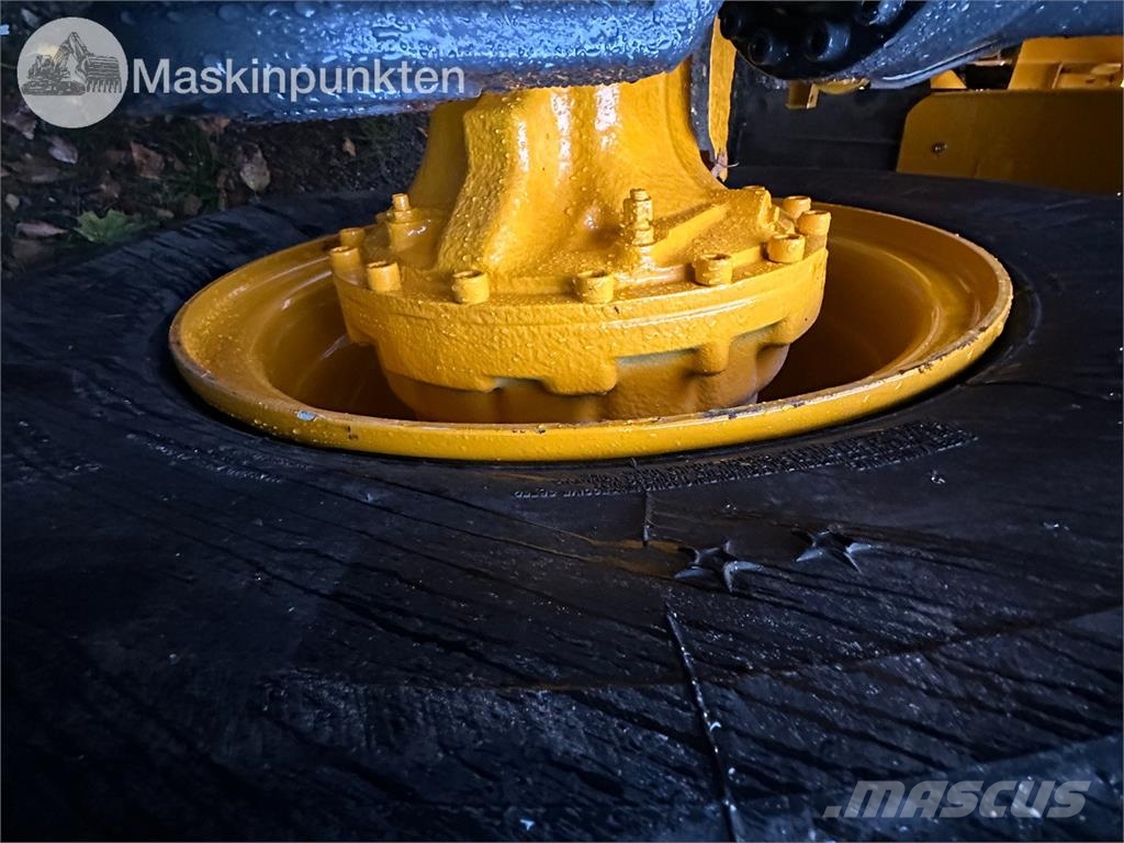 Volvo L70F Riteņu buldozeri